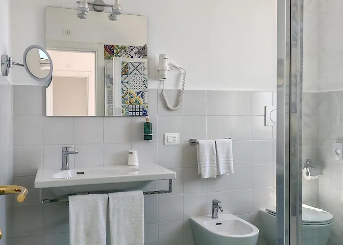 Grand Excelsior Hotell 4*