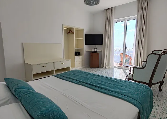 Hotell Grand Excelsior 4*