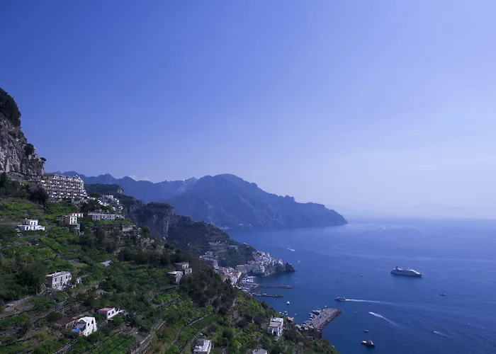 Grand Excelsior Hotell 4*