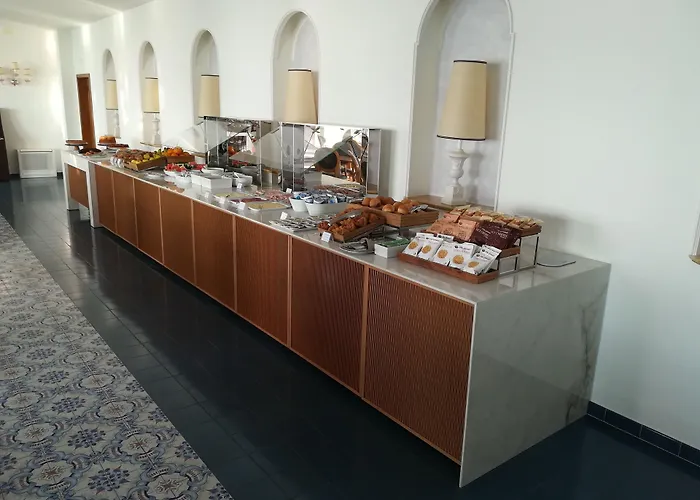 Ξενοδοχείο Grand Excelsior 4*