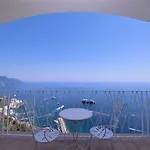 Ξενοδοχείο Grand Excelsior 4*