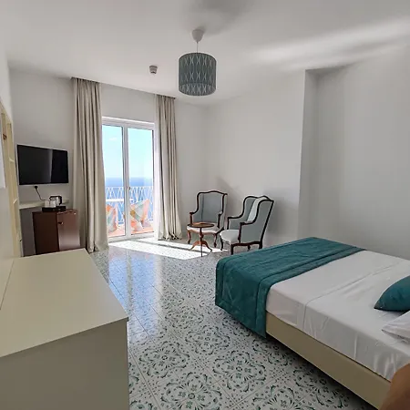 Grand Excelsior Hotel 4*