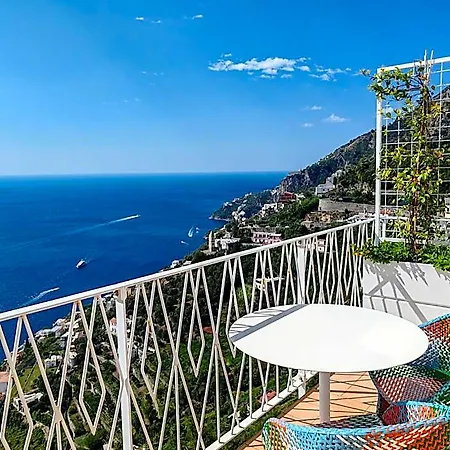 Grand Excelsior Hotel
